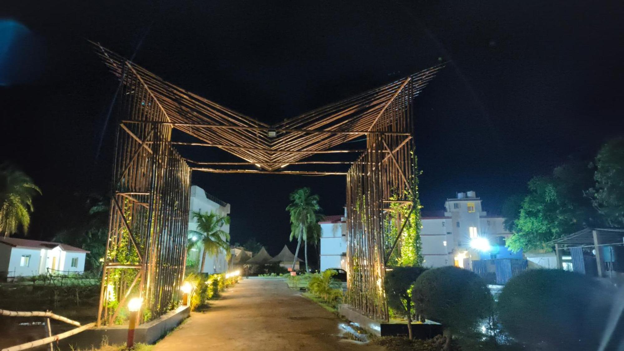 Luxury Amar Tree Resort ماندارموني المظهر الخارجي الصورة